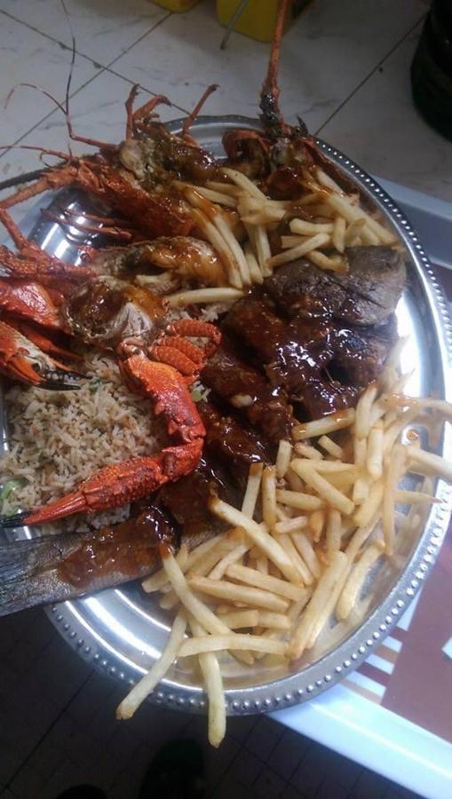 Oyo 459 Barasti Beach Resort 칼루타라 외부 사진